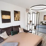아파트 Stylisches Im Herzen Von + Parkplatz + Netflix + Self Check-in 드레스덴