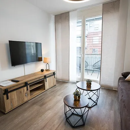 Stylisches Im Herzen Von + Parkplatz + Netflix + Self Check-in