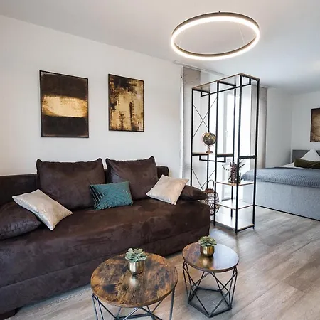 Stylisches Im Herzen Von + Parkplatz + Netflix + Self Check-in Drezno