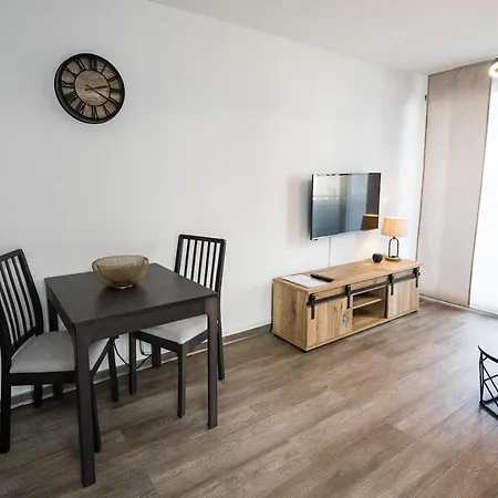 Stylisches Im Herzen Von + Parkplatz + Netflix + Self Check-in Drezno