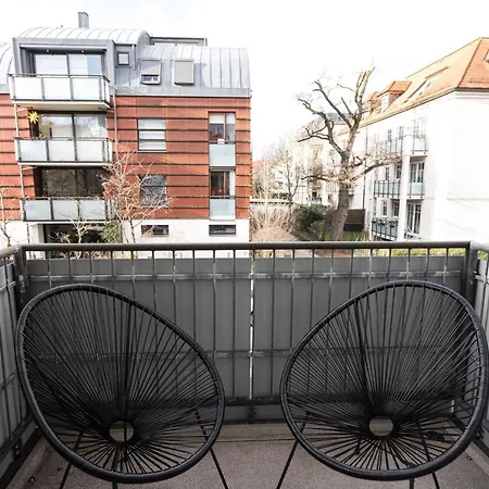 Stylisches Im Herzen Von + Parkplatz + Netflix + Self Check-in