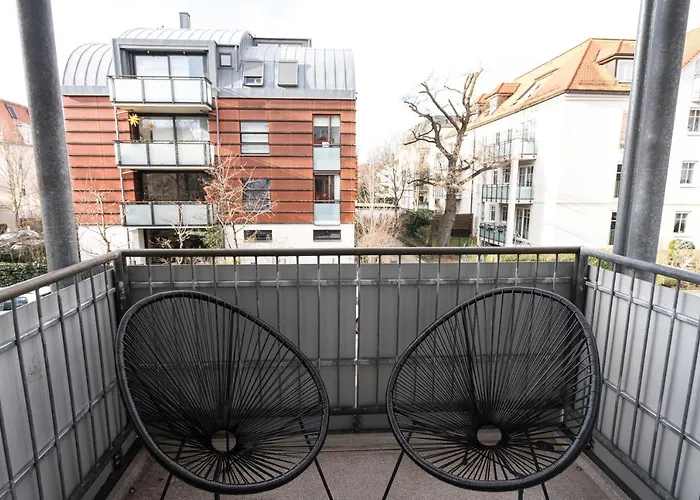 Stylisches Im Herzen Von + Parkplatz + Netflix + Self Check-in