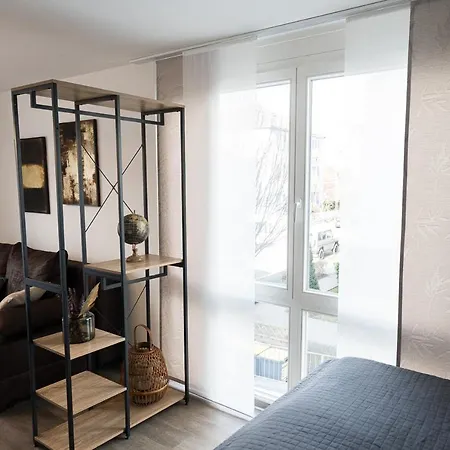 아파트 Stylisches Im Herzen Von + Parkplatz + Netflix + Self Check-in
