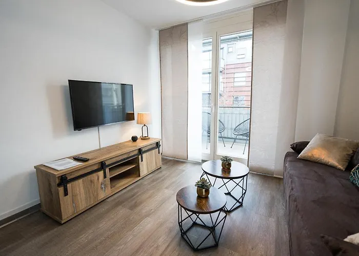 Stylisches Im Herzen Von + Parkplatz + Netflix + Self Check-in